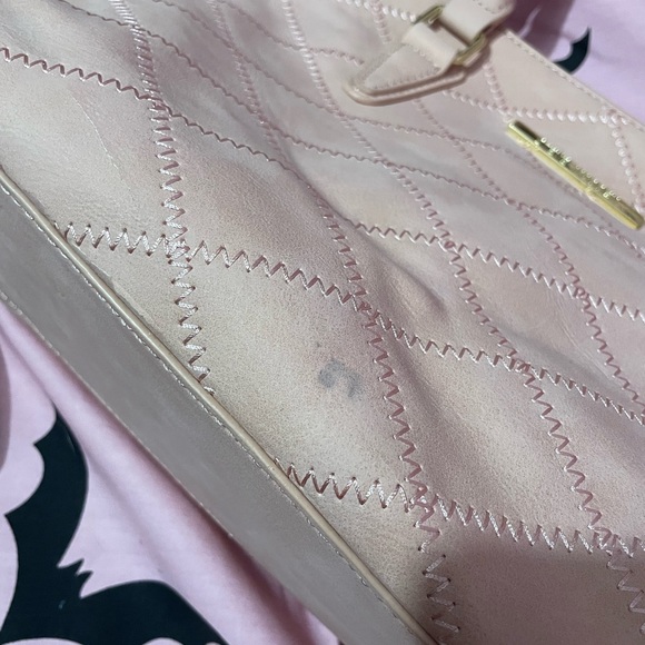 DONATE - Picture 3 of 5